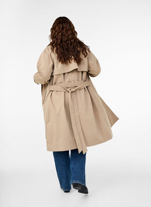 Zizzi Klassisk lang trenchcoat med bælte, Chinchilla, Model image number 1