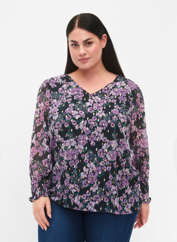 Zizzi Blomstret bluse med lange ærmer og v-hals, Black Small Fl. AOP, Model image number 0