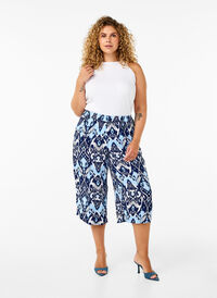 Culotte bukser i viskose med print, Blue Ethnic AOP, Model