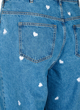 Zizzi Mille mom fit jeans med broderi, Light Blue Heart, Packshot image number 3