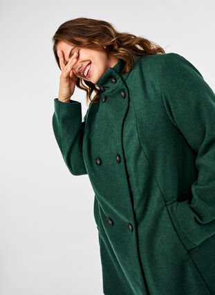 Zizzi Kort trenchcoat med a-form, Trekking Green Mel., Model image number 2