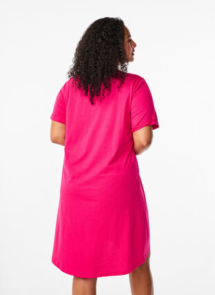 Zizzi T-shirt kjole i bomuld, Bright Rose, Model image number 1
