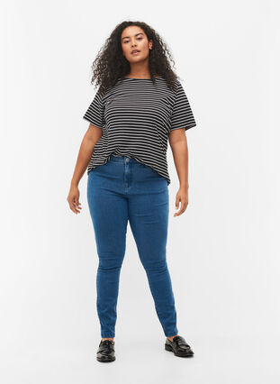 Zizzi Højtaljede super slim Amy jeans, Mid Blue, Model image number 0