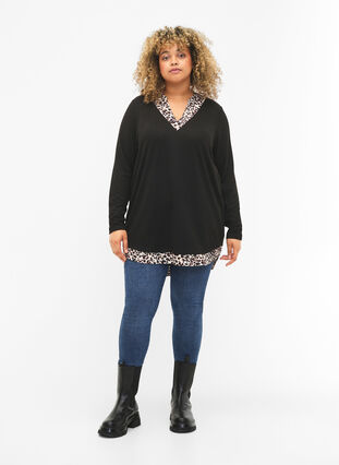 Zizzi Langærmet bluse med look a-like skjorte , Black Leo AOP, Model image number 2