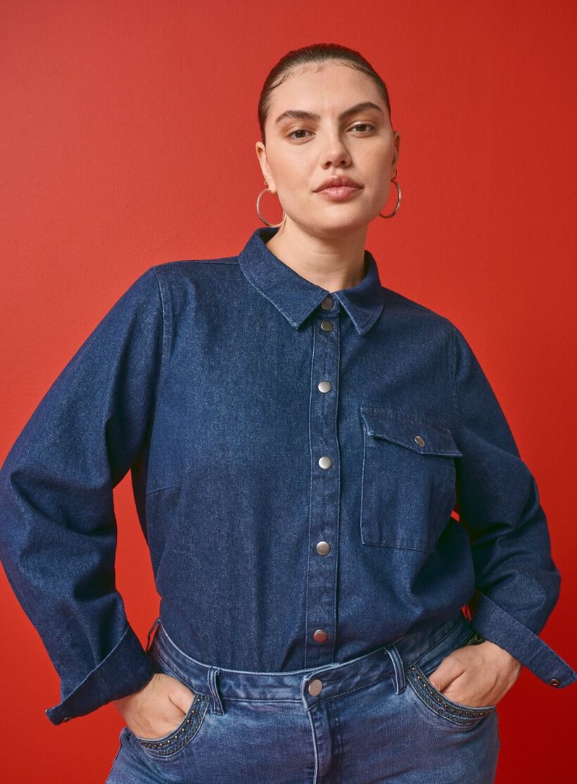 Zizzi Denimjakke med brystlomme, , Model, 1