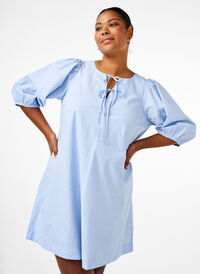 Kjole med bindebånd og 3/4 ærmer, Blue Stripe, Model