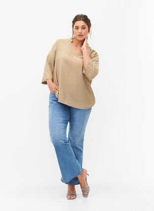 Zizzi Ensfarvet bluse med 3/4 ærmer, Coriander, Model image number 2