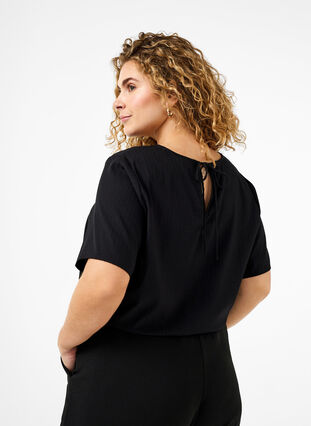 Zizzi Kortærmet bluse i viskose med bindebånd, Black, Model image number 1