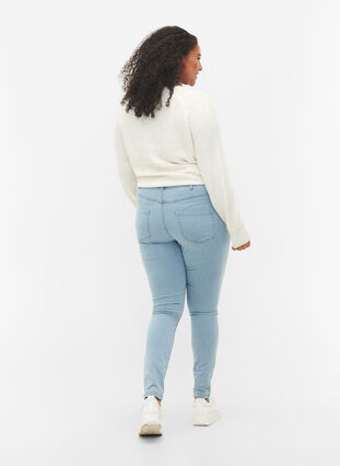 Zizzi Højtaljede super slim Amy jeans, Ex Lgt Blue, Model image number 1
