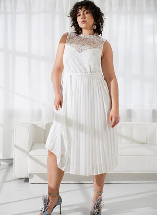 Zizzi Ærmeløs kjole med blonder og plissé, Bright White, Image image number 0