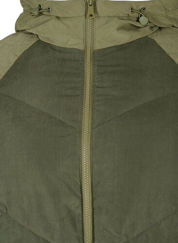 pin Napier Lige Lang colorblock vinterjakke med hætte - Grøn - Str. 42-60 - Zizzi