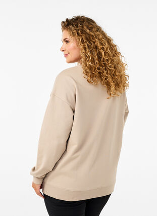 Zizzi Sweatshirt med rund hals, Simply Taupe, Model image number 1