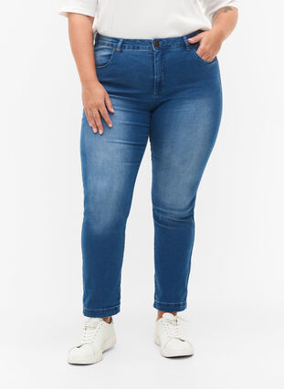 Zizzi Slim fit Emily jeans med normal talje, Light blue, Model image number 2
