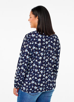 Zizzi Bluse med lange ærmer og blomsterprint, Night Sky AOP, Model image number 1