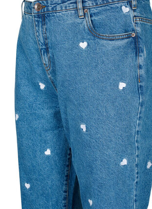 Zizzi Mille mom fit jeans med broderi, Light Blue Heart, Packshot image number 2