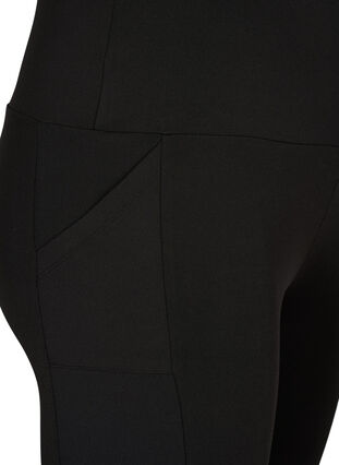 Zizzi Tætsiddende shorts med høj talje og lommer, Black, Packshot image number 2