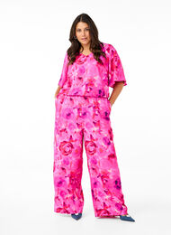 Blomstret jumpsuit med flagermusærmer, Pink Rose AOP, Model