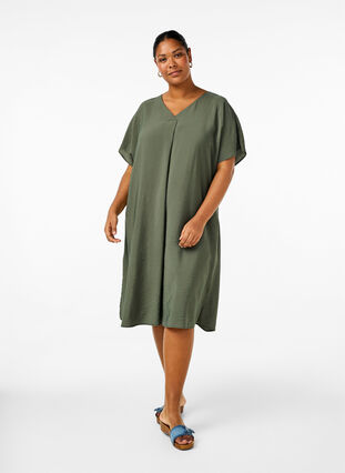 Zizzi V-hals kjole i viskose, Thyme, Model image number 0