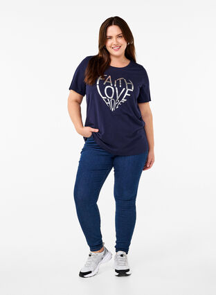 Zizzi FLASH - T-shirt med motiv, Navy B. Silver Faith, Model image number 2