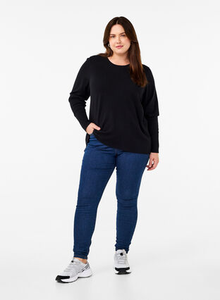 Zizzi FLASH - Strikbluse med rund hals, Black, Model image number 2