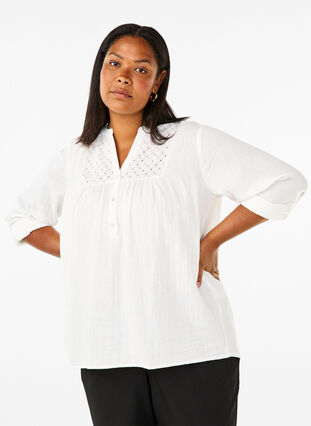 Zizzi Bluse i bomuld med broderi anglaise og 3/4 ærmer, Bright White, Model image number 0