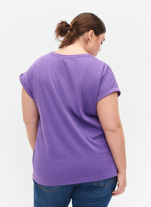 Zizzi Kortærmet t-shirt i bomuldsblanding, Deep Lavender, Model image number 1