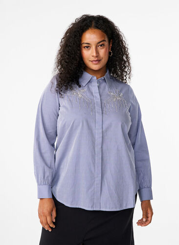Zizzi Skjorte i økologisk bomuld med perlebroderi, Blue White Stripe, Model image number 0