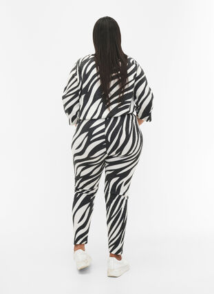 Zizzi Leggings med zebramønster, White Zebra, Model image number 1