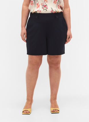 Zizzi Shorts med lommer og løs pasform, Night Sky, Model image number 3