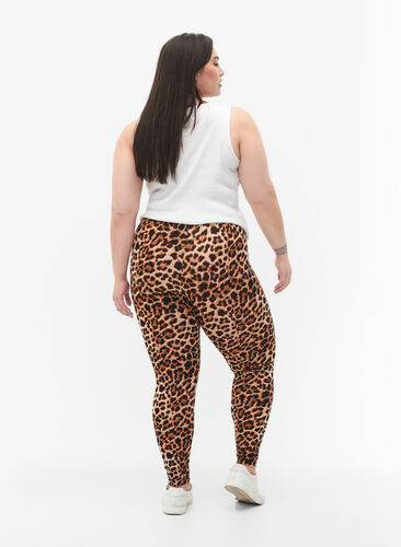 Zizzi Viskose leggings med leo print, Leo, Model image number 1