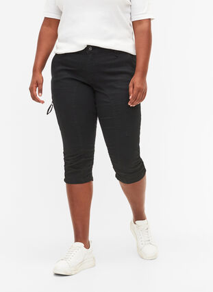 Zizzi Slim fit capri jeans med lommer, Black, Model image number 3
