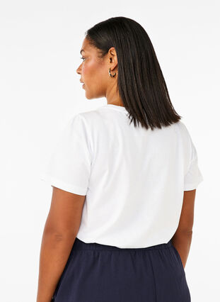 Zizzi T-shirt i bomuld med similisten, Bright White, Model image number 1