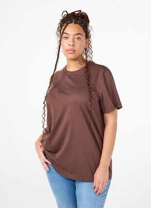 Zizzi Basis t-shirt i bomuld med rund hals , Chocolate Martini, Model image number 0