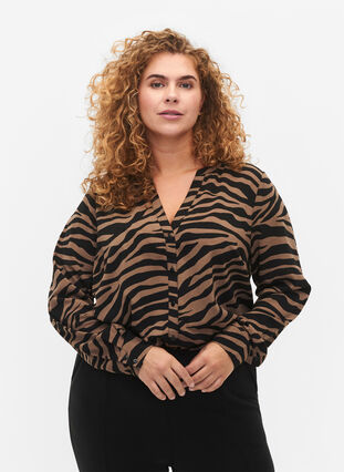 Zizzi V-hals skjorte med zebraprint, Black/Brown Zebra, Model image number 0