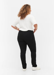 Slim fit Emily jeans med normal talje, Black, Model