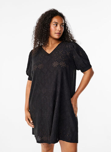 Zizzi Kort kjole med v-hals og hulmønster, Black, Model image number 0