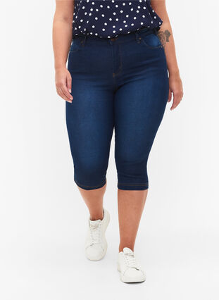 Zizzi Højtaljede Amy capri jeans med super slim fit, Blue Denim, Model image number 2