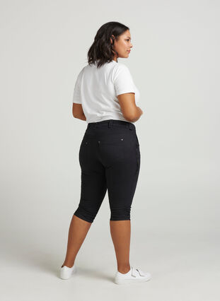 Zizzi Slim fit capri jeans med lommer, Black, Model image number 1
