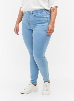 Zizzi Super slim Amy jeans med høj talje, Ex Lt Blue, Model image number 2