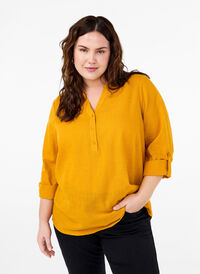 Skjortebluse i bomuld med v-udskæring, Golden Yellow, Model