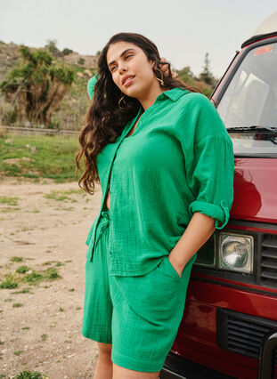Zizzi Skjorte med krave i bomuldsmusselin, Jolly Green, Image image number 0