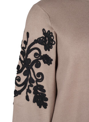 Zizzi Strikbluse med broderi, Desert Taupe Comb, Packshot image number 2