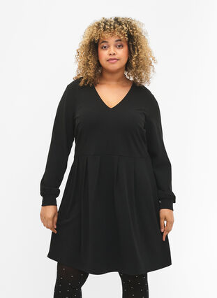 Zizzi A-shape kjole med v-hals, Black, Model image number 0