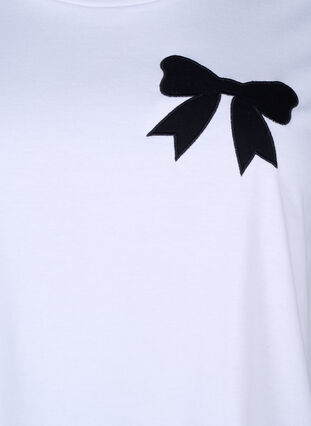 Zizzi Bomulds t-shirt med sløjfe, Bright Wh. W. Black , Packshot image number 2