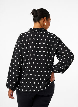 Zizzi Prikket skjorte med flæser, Black W. White Dot, Model image number 1