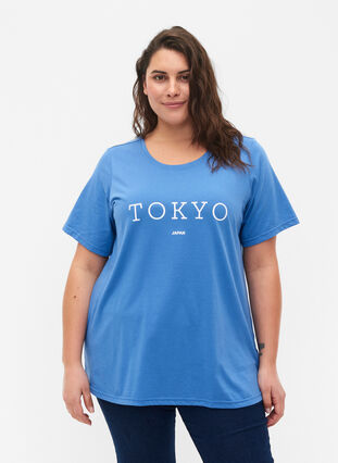 Zizzi FLASH - T-shirt med motiv, Ultramarine, Model image number 0