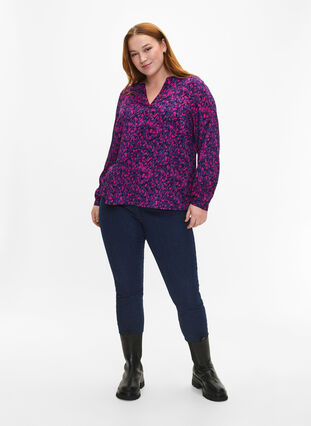 Zizzi FLASH - Langærmet bluse med print, Pink Blue AOP, Model image number 2