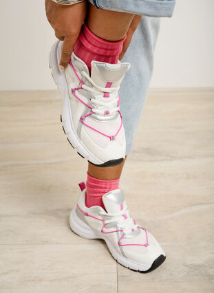 Zizzi Wide fit sneakers med kontrastfarvet snøredetalje, White w. Pink, Image image number 0