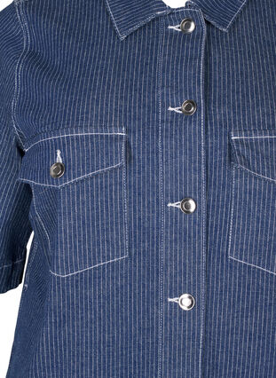 Zizzi Nålestribet denimkjole med brystlommer, Blue Denim Stripe, Packshot image number 2