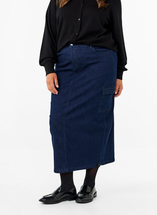 Zizzi Maxi denim nederdel, Dark Blue Denim, Model image number 2